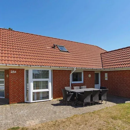 Four-bedroom In Tarm 3 *