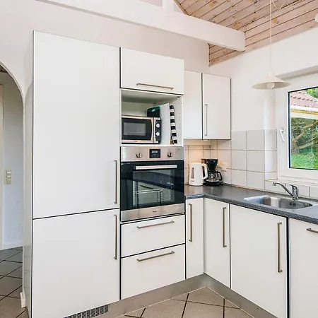 Four-bedroom In Tarm 3 Tatil Evi *