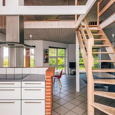 Four-bedroom In Tarm 3 Tatil Evi *