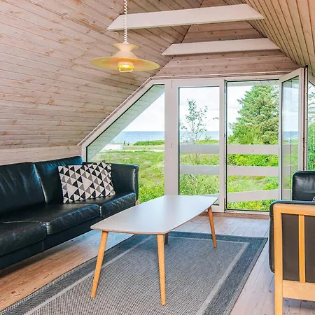 Σπίτι διακοπών Four-bedroom In Tarm 3 Hemmet