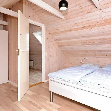 Four-bedroom In Tarm 3 *