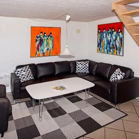 Four-bedroom In Tarm 3 * Hemmet