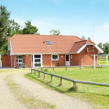 Four-bedroom In Tarm 3 Hemmet