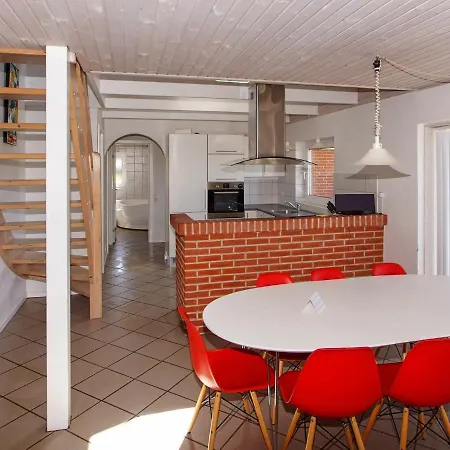 Four-bedroom In Tarm 3 Hemmet
